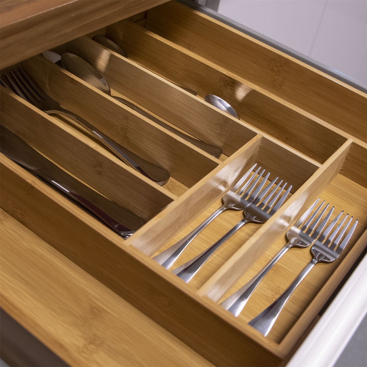 M&W Bamboo Extending Cutlery Tray
