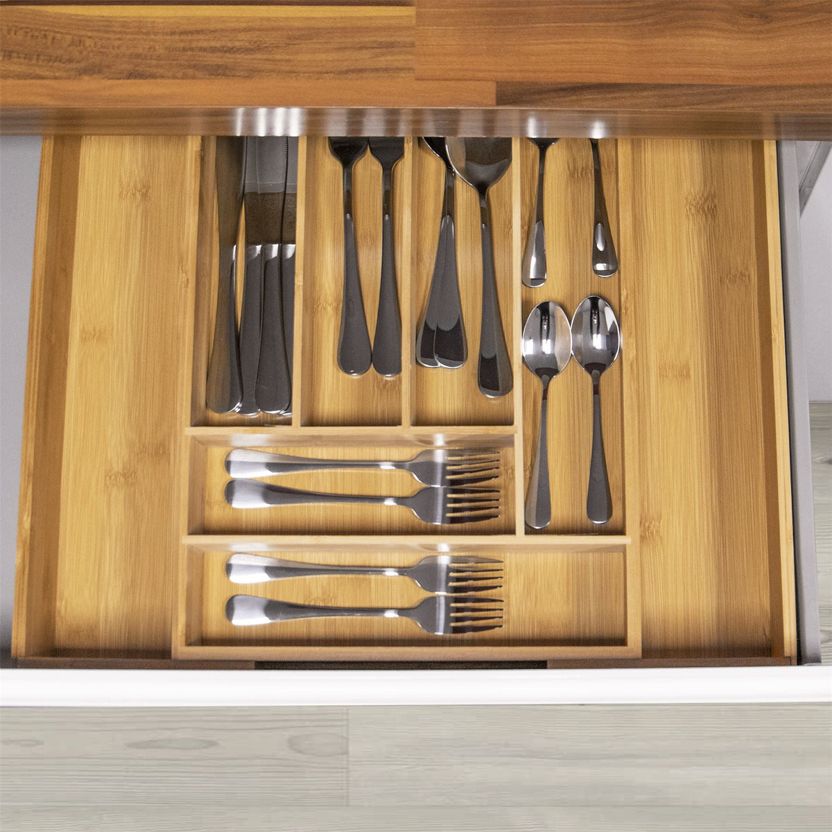 M&W Bamboo Extending Cutlery Tray